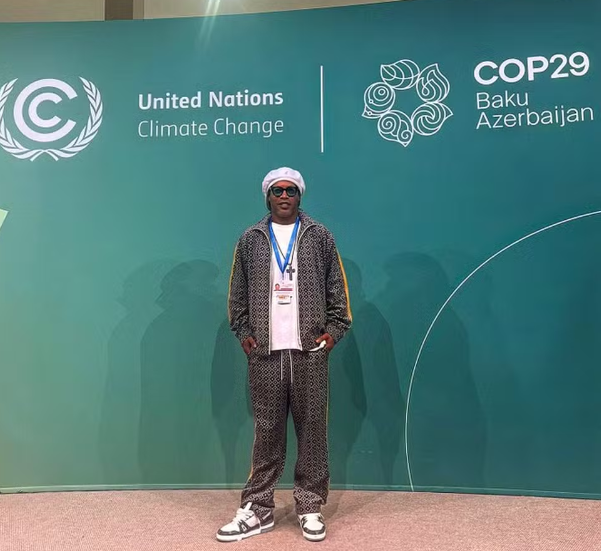 Rolê aleatório: Ronaldinho Gaúcho marca presença na COP29, no Azerbaijão”